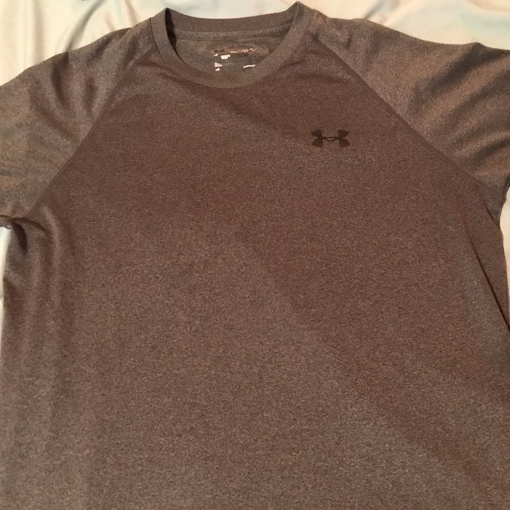 🎩4/30🎩Under armour